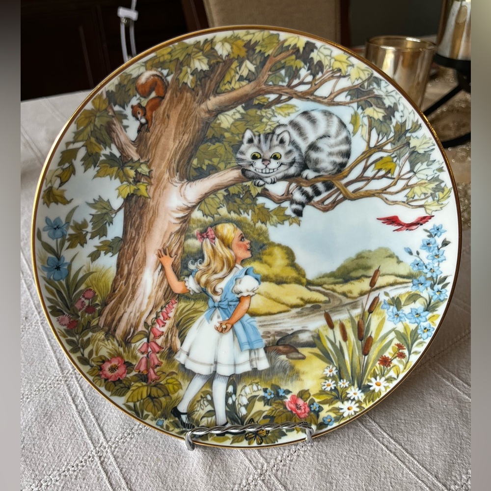 Vintage Alice in Wonderland Collector’s Plate